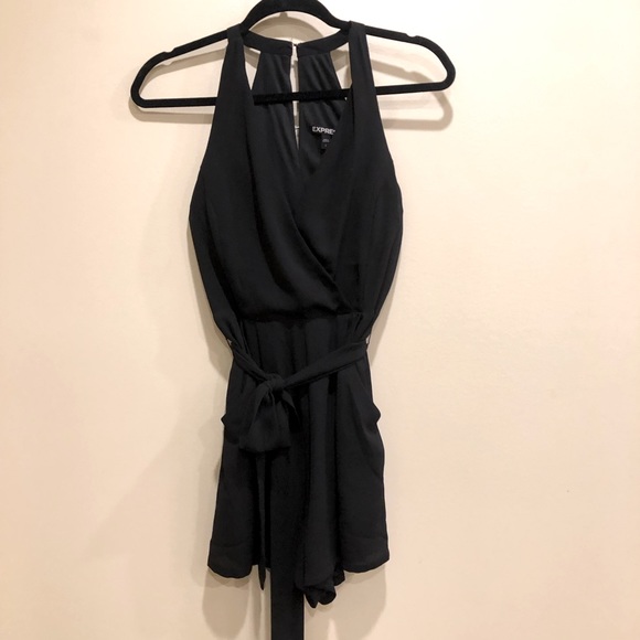 Express Deep V Neck Romper Black - Picture 4 of 15